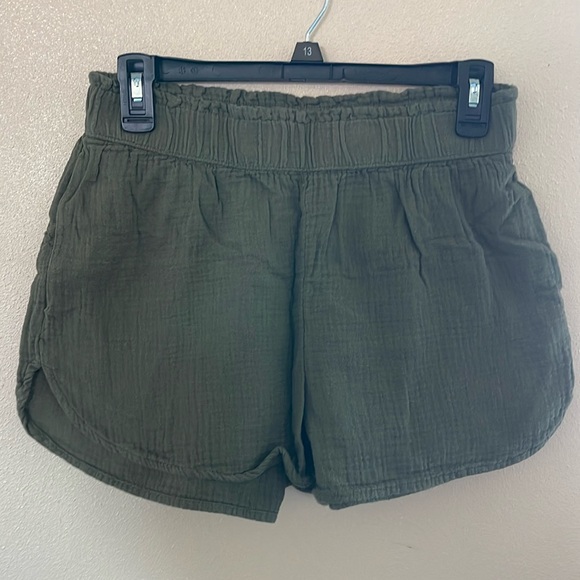 Olive Green Mini shorts - Picture 1 of 2